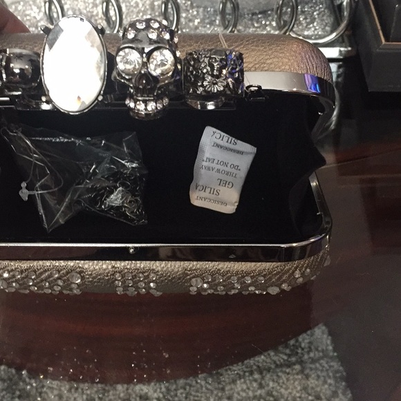 Very unusual and Unique bag - Picture 4 of 5